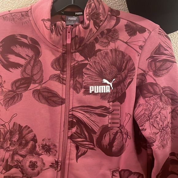 Sporty Puma jacket - Picture 2 of 4